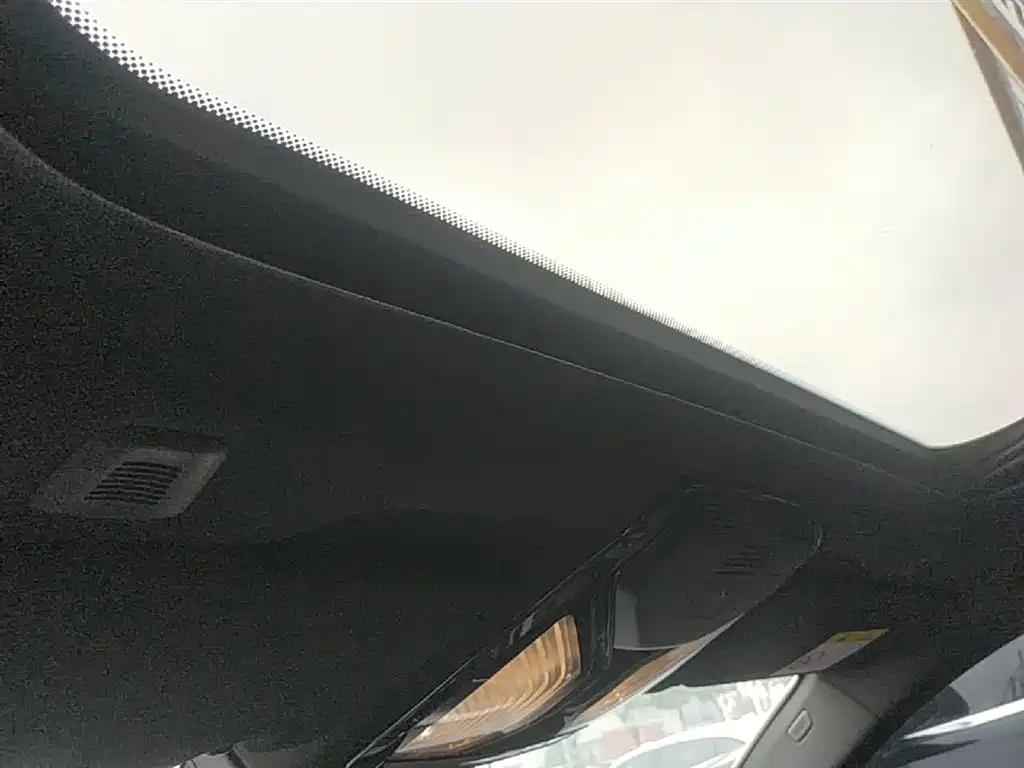 BMW 5 Series New Energy 2021 535Le Pioneer Edition M Sport Package фото 18