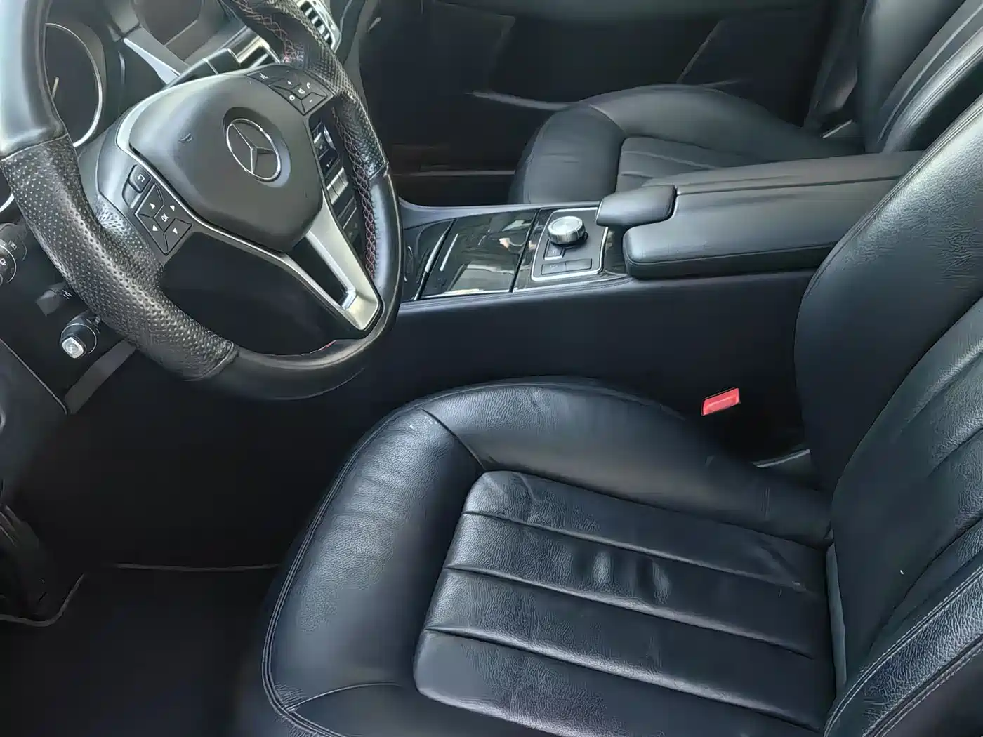 Mercedes-Benz CLS 2012 CLS 300 CGI фото 9
