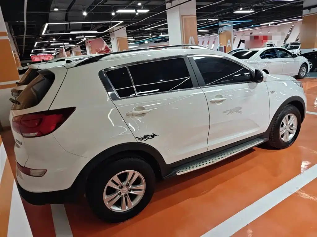 Kia Sportage 2015 2.0L Automatic 2WD GL фото 7