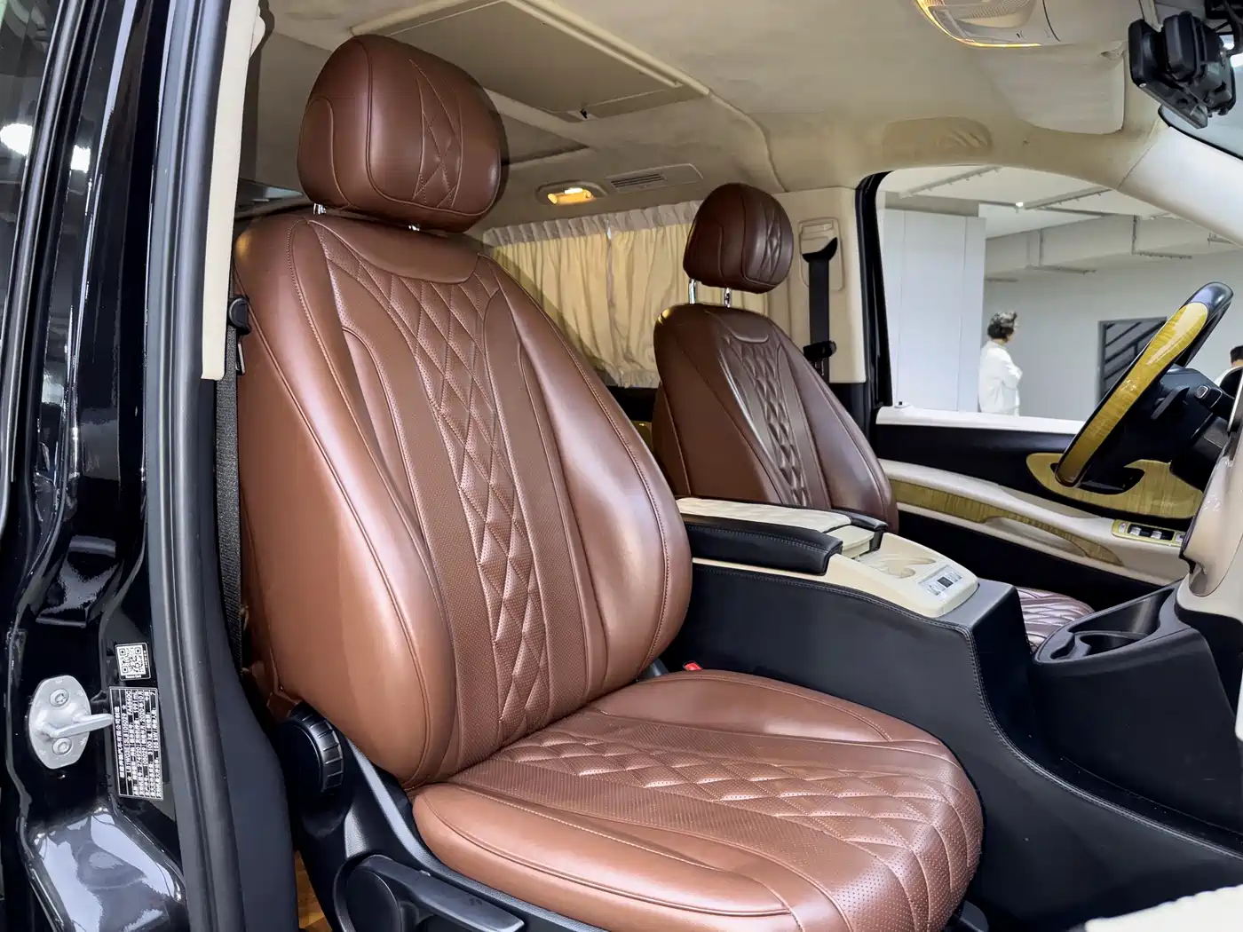 Mercedes-Benz Vito 2020 2.0T Business Edition (7-seater) фото 24