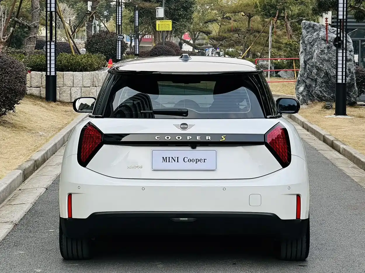 MINI ELECTRIC  COOPER