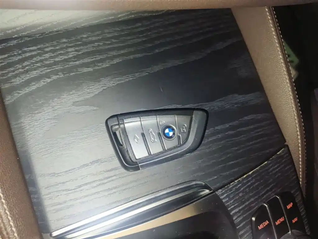 BMW 5 Series New Energy 2022 Facelift 535Le M Sport Package фото 9