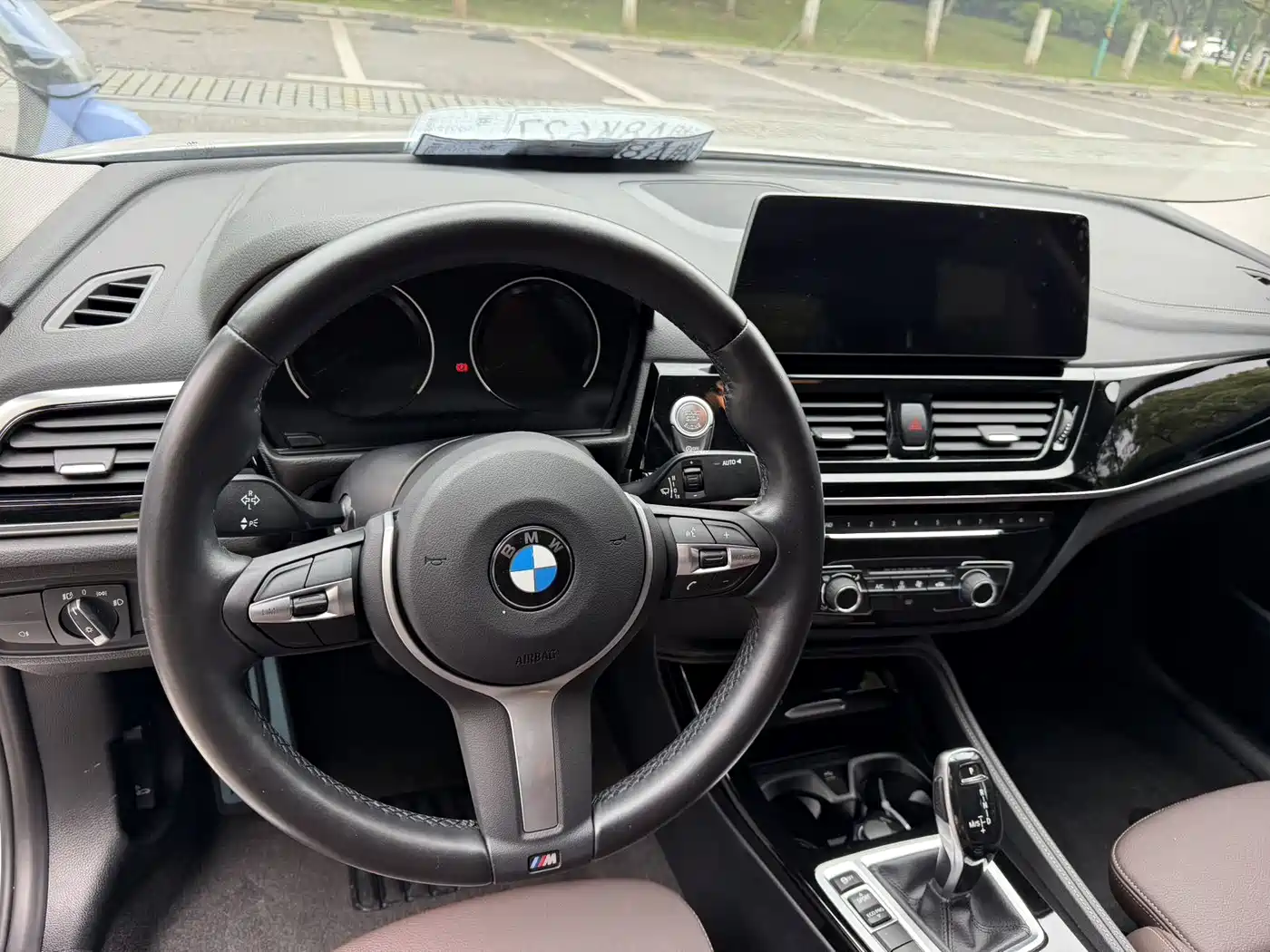 BMW 1 Series 2022 120i M Sport Shadow Edition фото 17