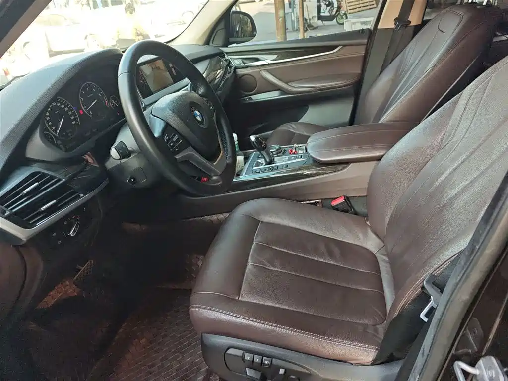 BMW X5 (Import) 2014 xDrive35i Leading фото 14