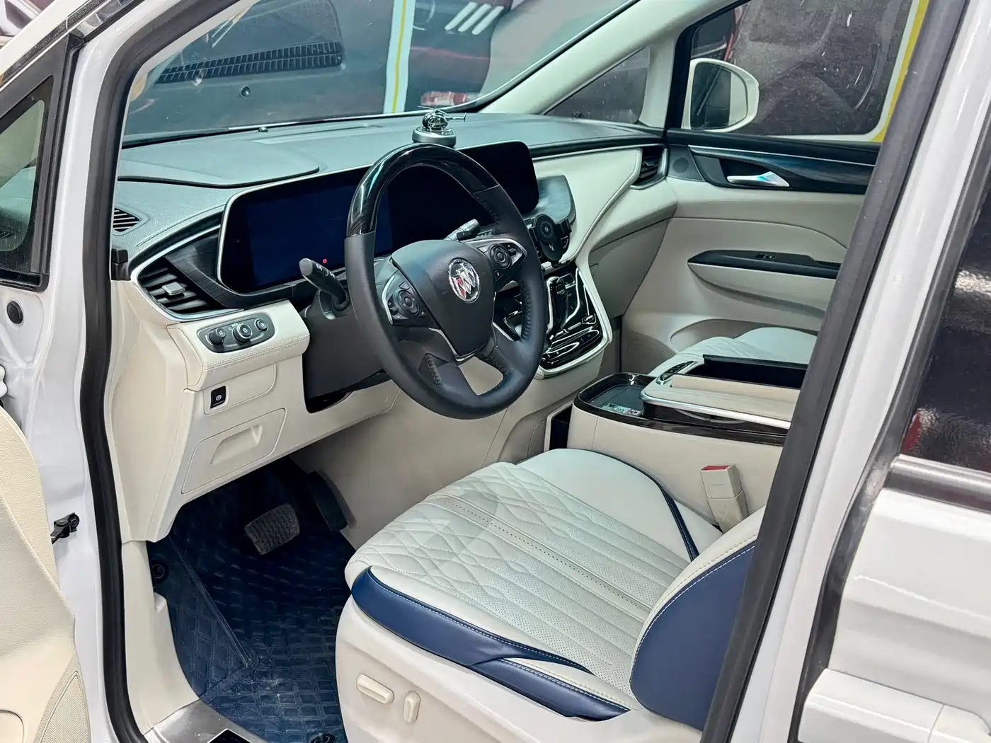 Buick GL8 2020 Model ES Landglory 653T Comfort фото 7