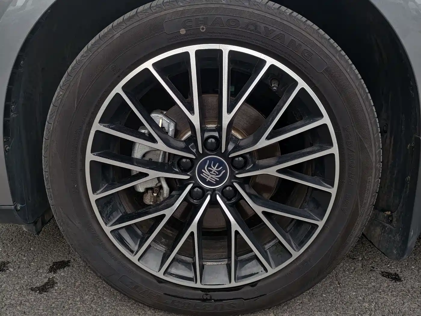 BYD Qin L 2024 DM-i 120KM Excellence Model фото 3