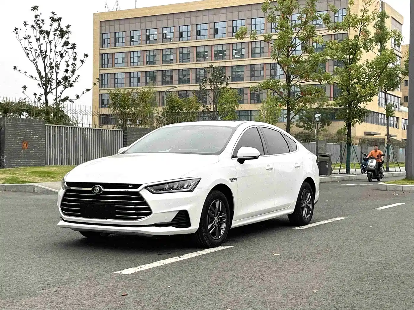 BYD Qin Pro 2019 2018 1.5TI Automatic Smart Connected Dynamic Edition