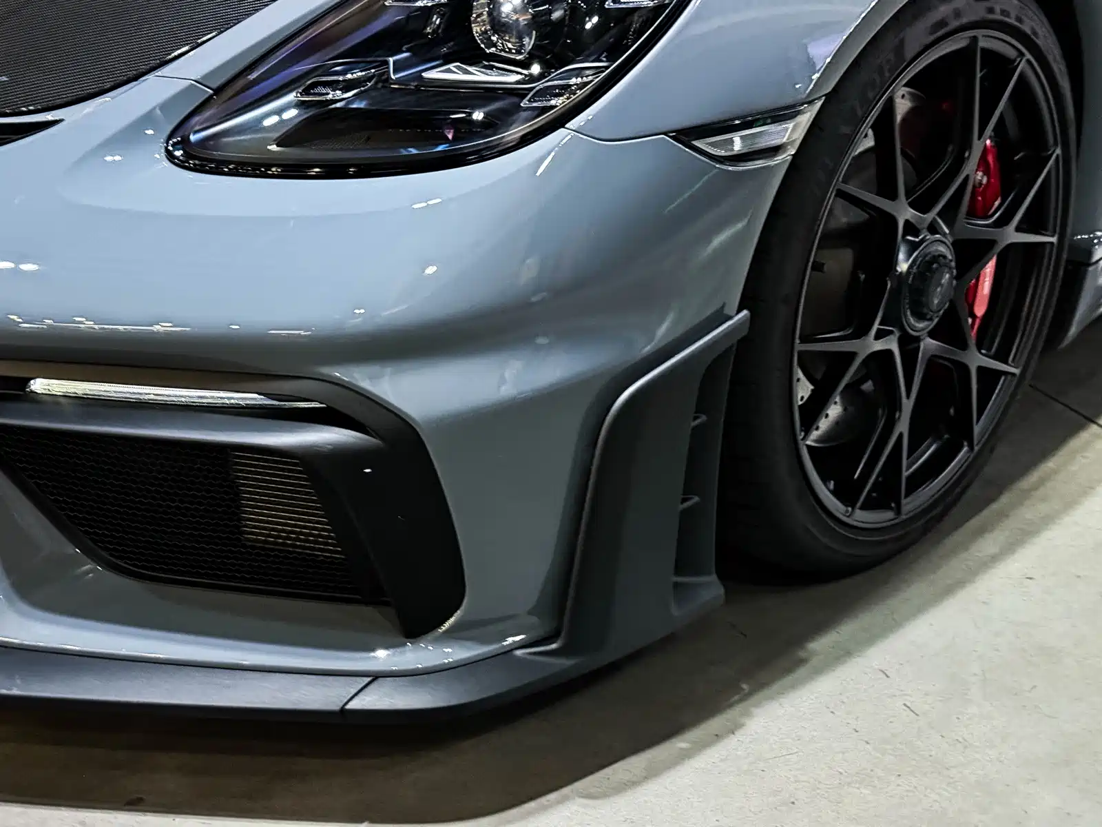 Photo 7 - Porsche 718