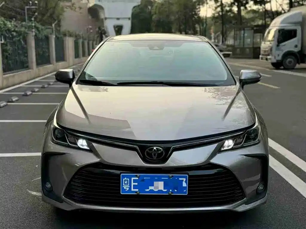 Toyota Corolla 2019 1.2T S-CVT GL-i Elite Edition фото 2