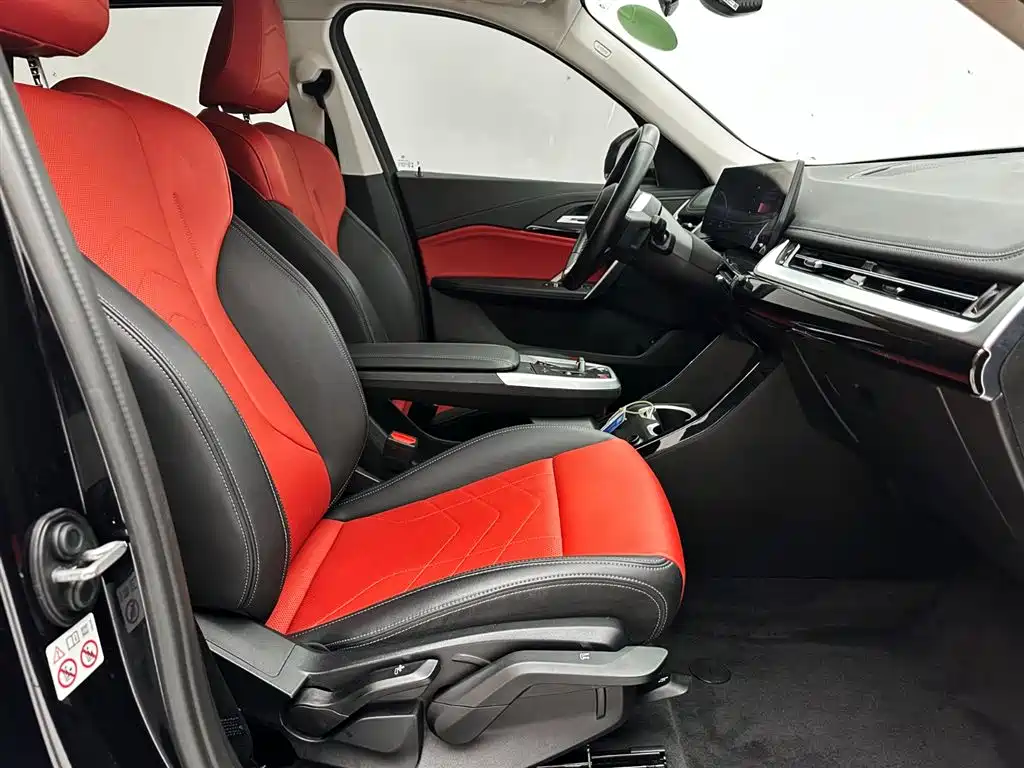 BMW X1 2023 sDrive20Li X Design Package фото 15