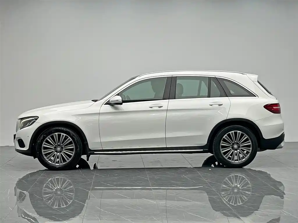 Mercedes-Benz GLC 2016 GLC 260 4MATIC Dynamic фото 3