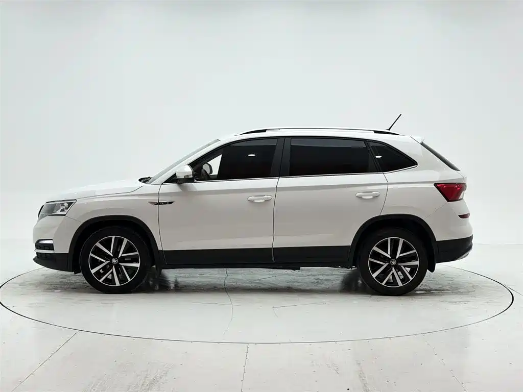 Škoda Kamiq 2021 1.5L Auto Comfort Edition фото 9