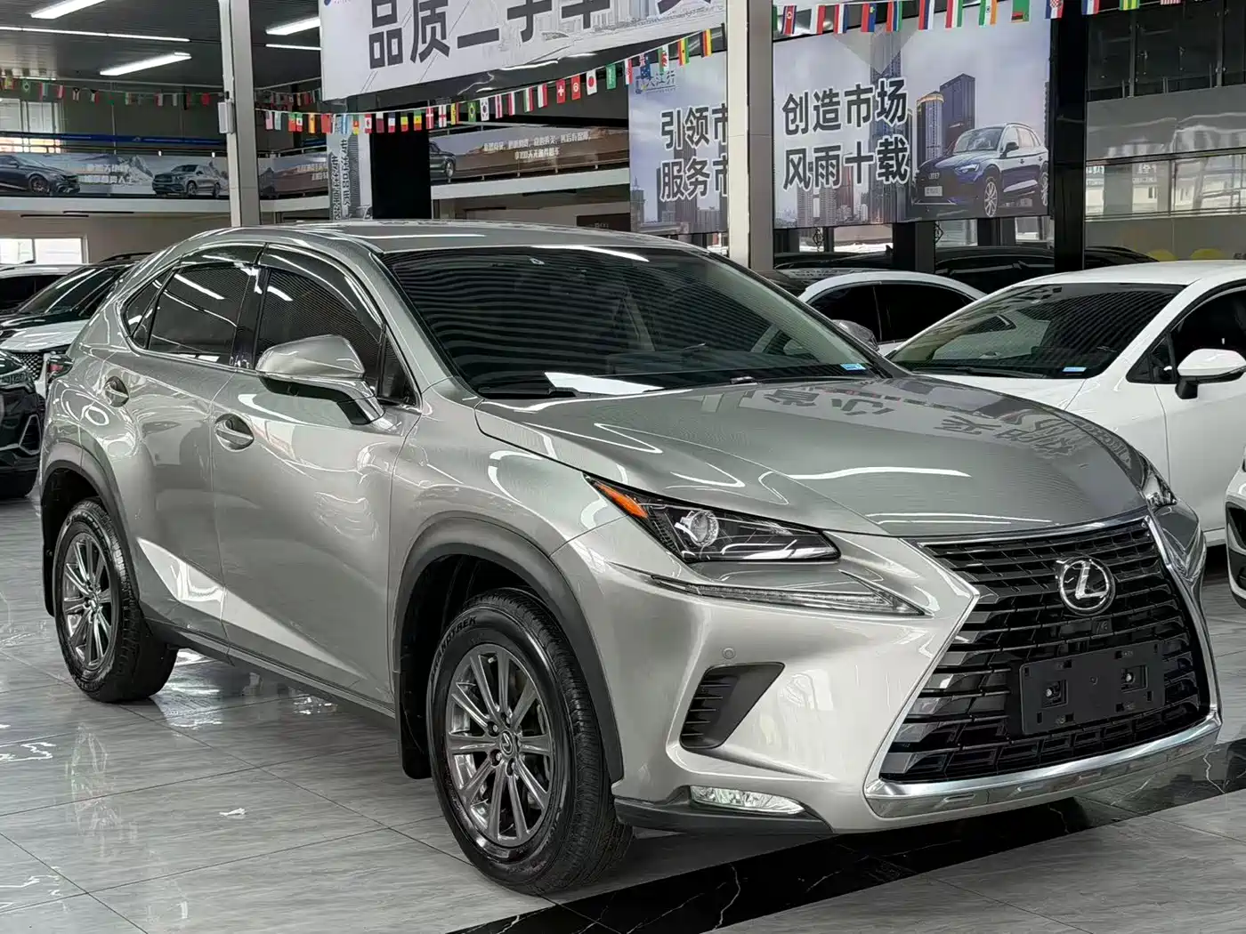 Lexus NX 2020 200 FWD Sharp Edition China VI фото 4