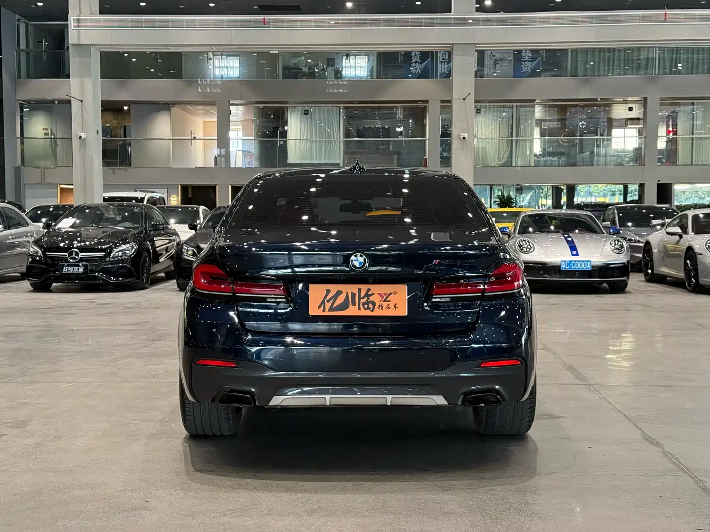 BMW 5 Series 2023 Facelift 530Li Leading M Sport Package фото 13