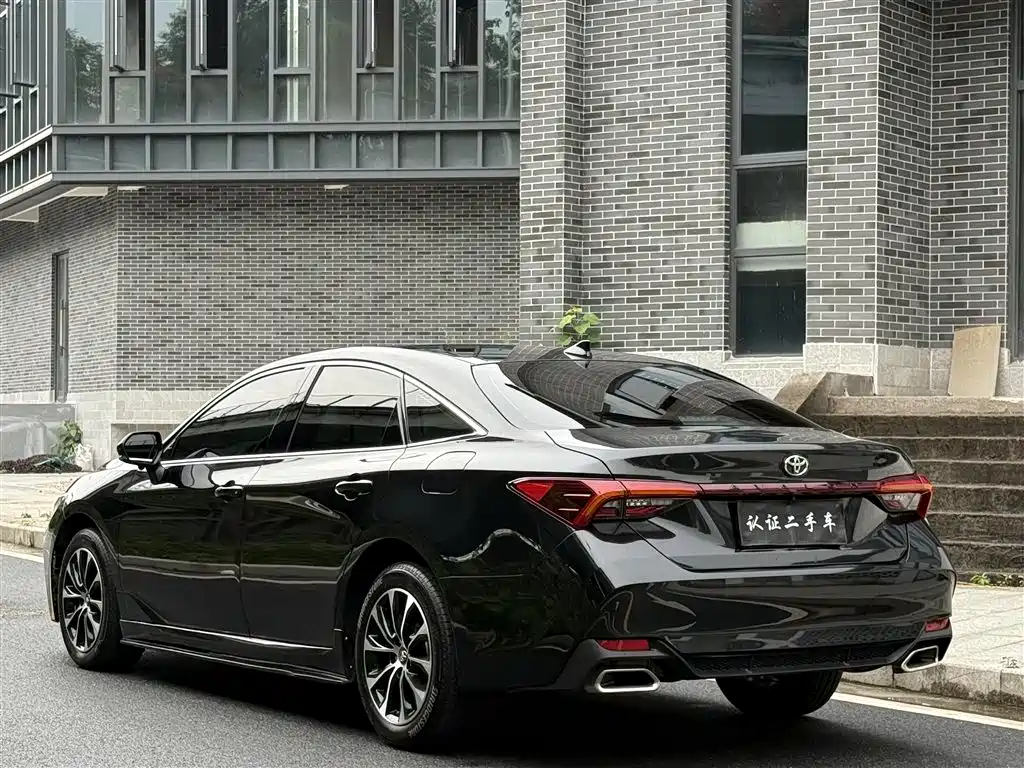 TOYOTA ASIAN DRAGON