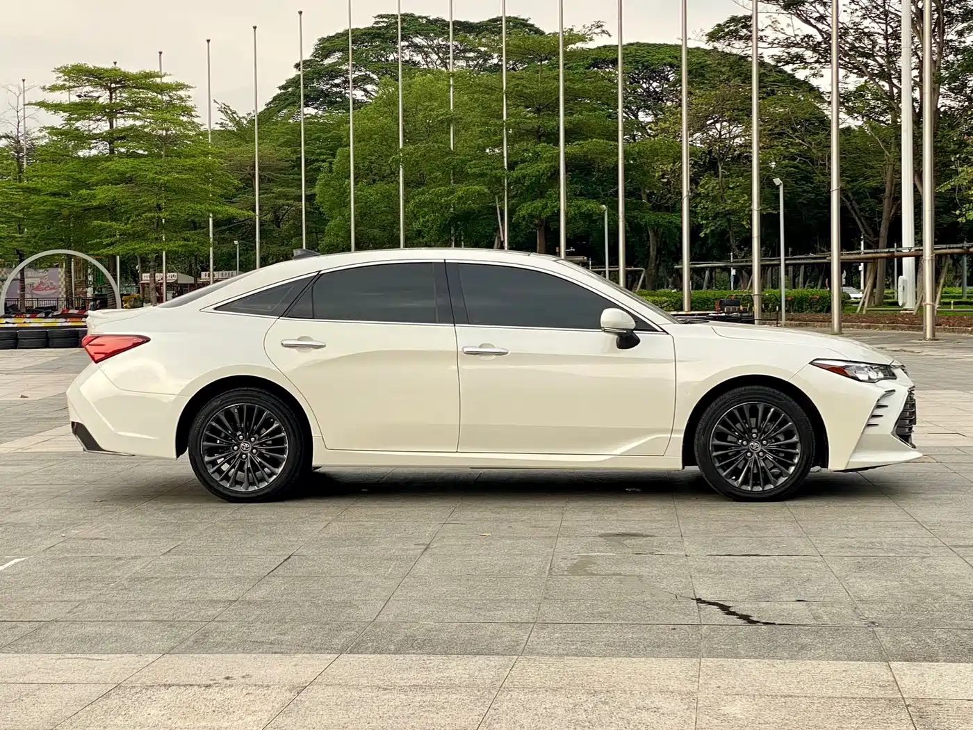 Toyota Avalon 2019 2.5L Touring Premium (China V) фото 12