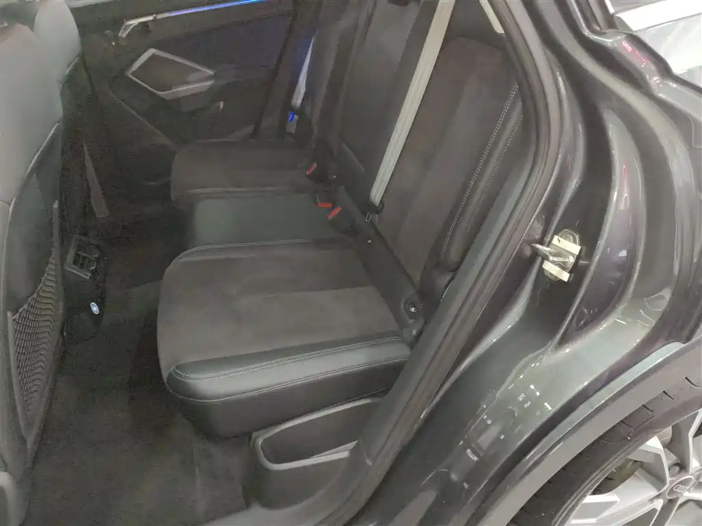 Audi Q3 2021 40 TFSI Fashion Sport фото 17