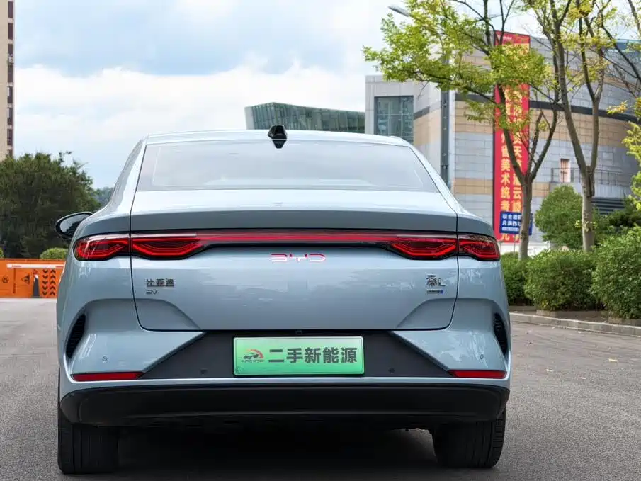 Photo 5 - BYD Qin L