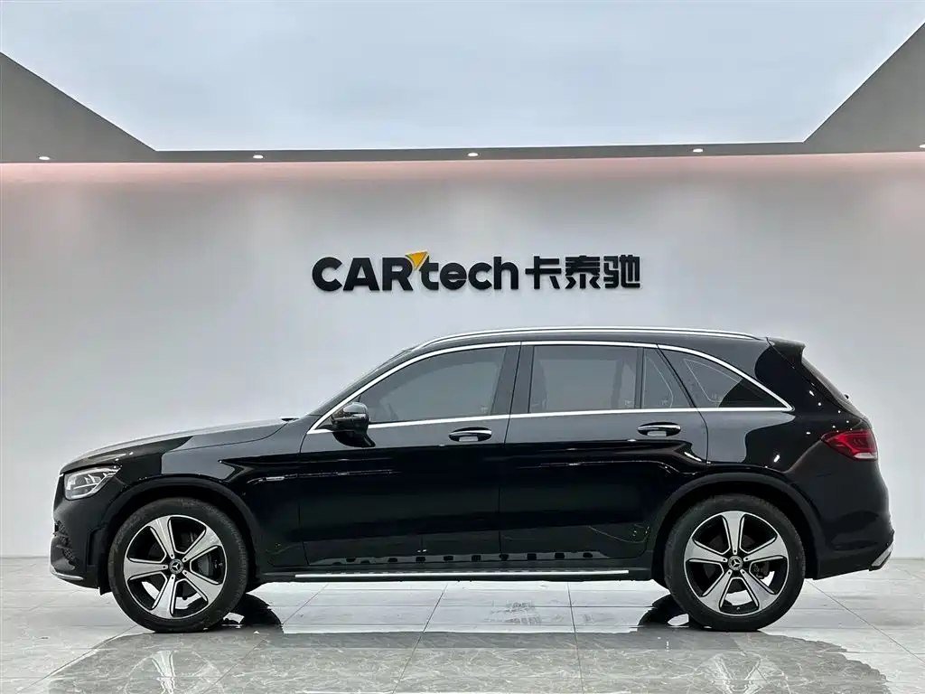 Mercedes-Benz GLC 2022 GLC 300 L 4MATIC Dynamic Collector's Edition фото 2