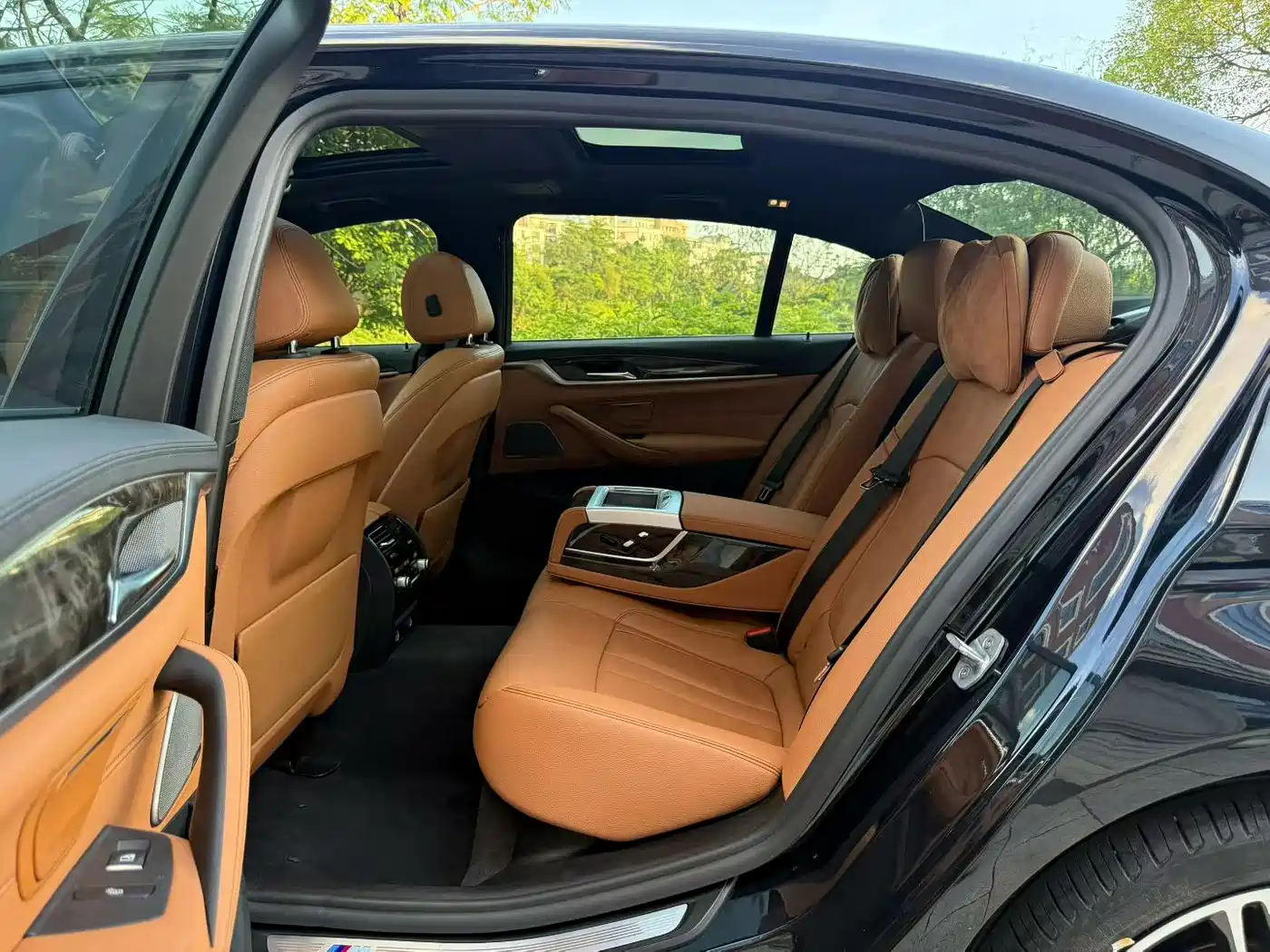 BMW 5 Series 2018 530Li Premium M Sport Package фото 6