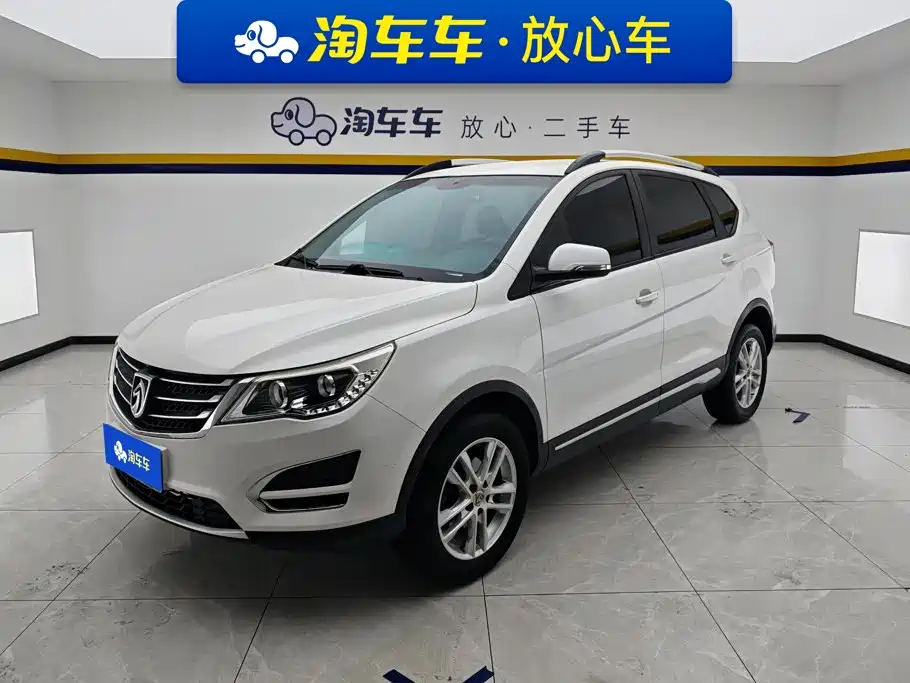 Фото 1 - Baojun 560