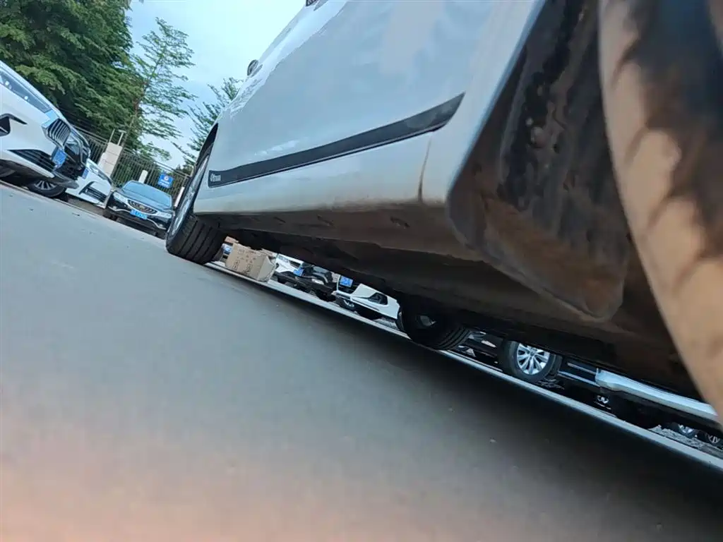 Hyundai Langdong 2016 1.6L Automatic Smart Edition фото 21