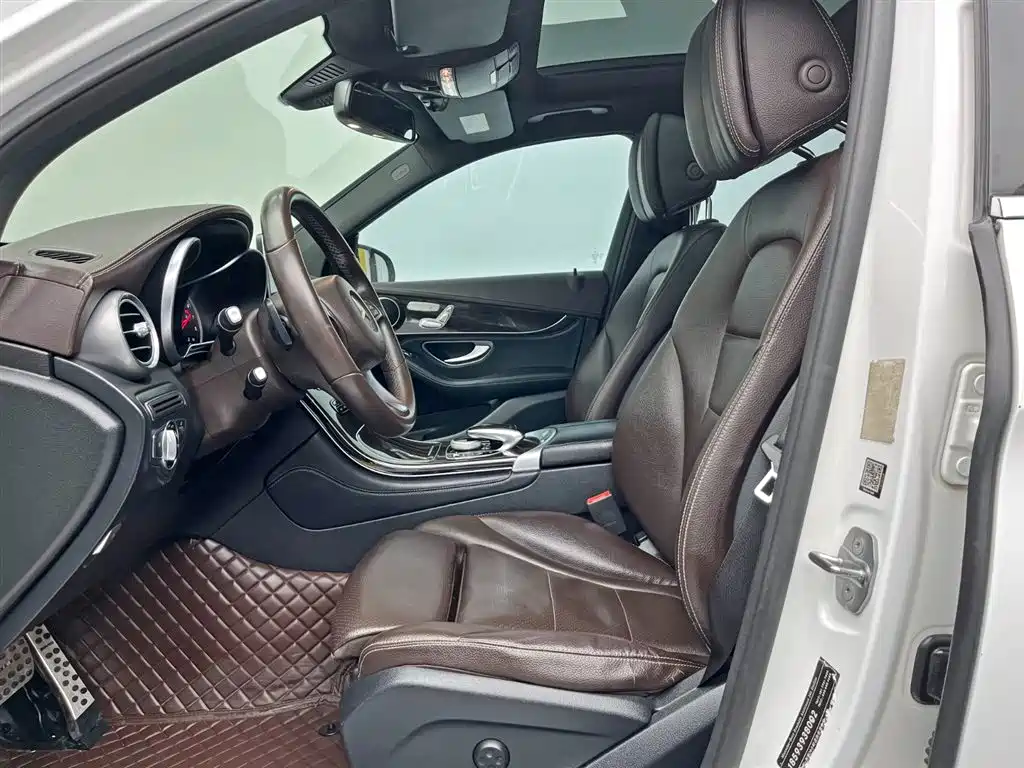 Mercedes-Benz GLC 2016 GLC 260 4MATIC Dynamic фото 14