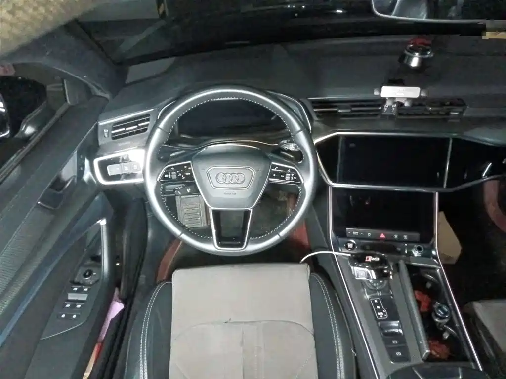 Audi A6L 2021 45 TFSI Exclusive Sport фото 7