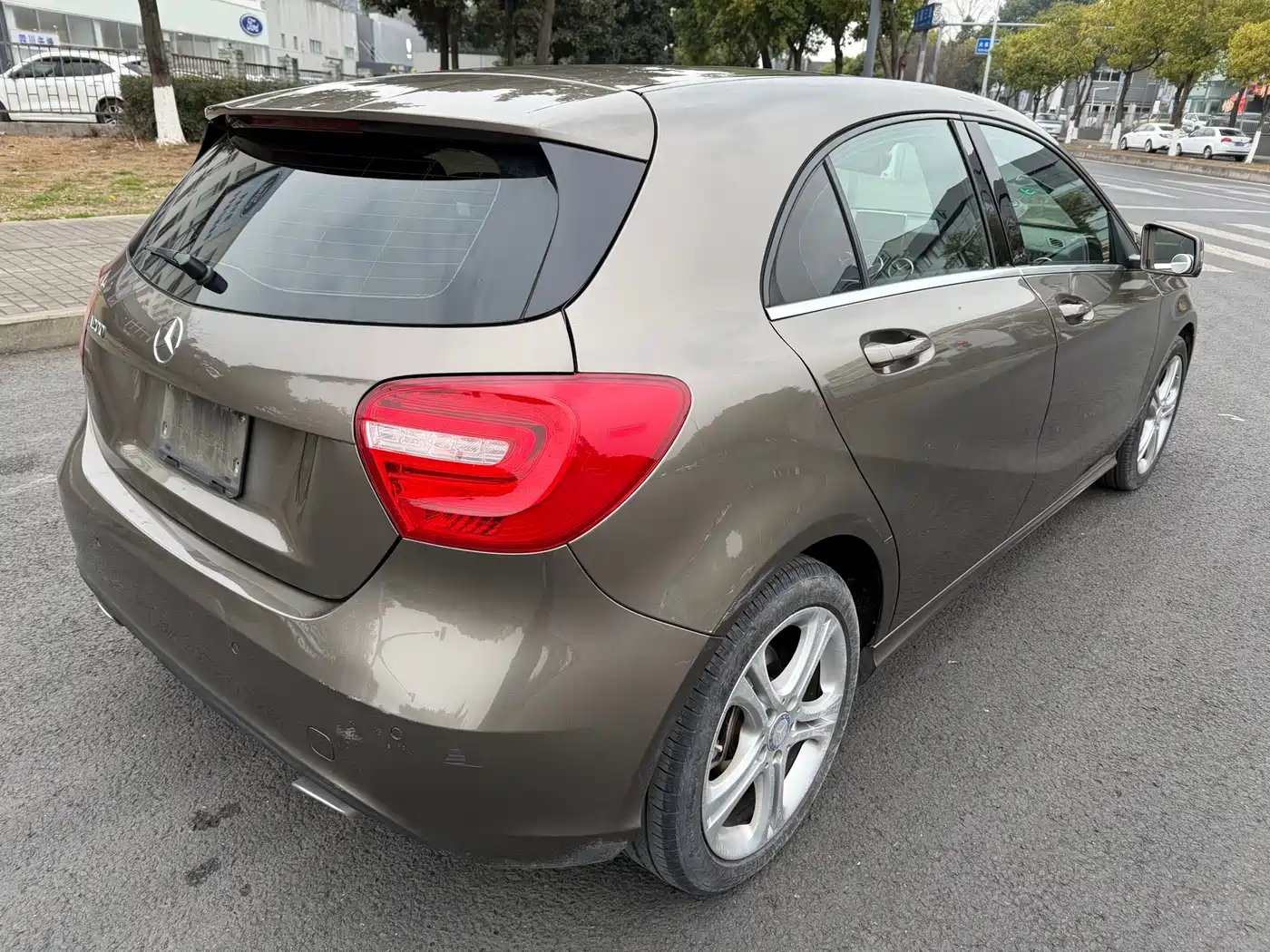 Mercedes-Benz A-Class (Import) 2013 A 200 Urban фото 7