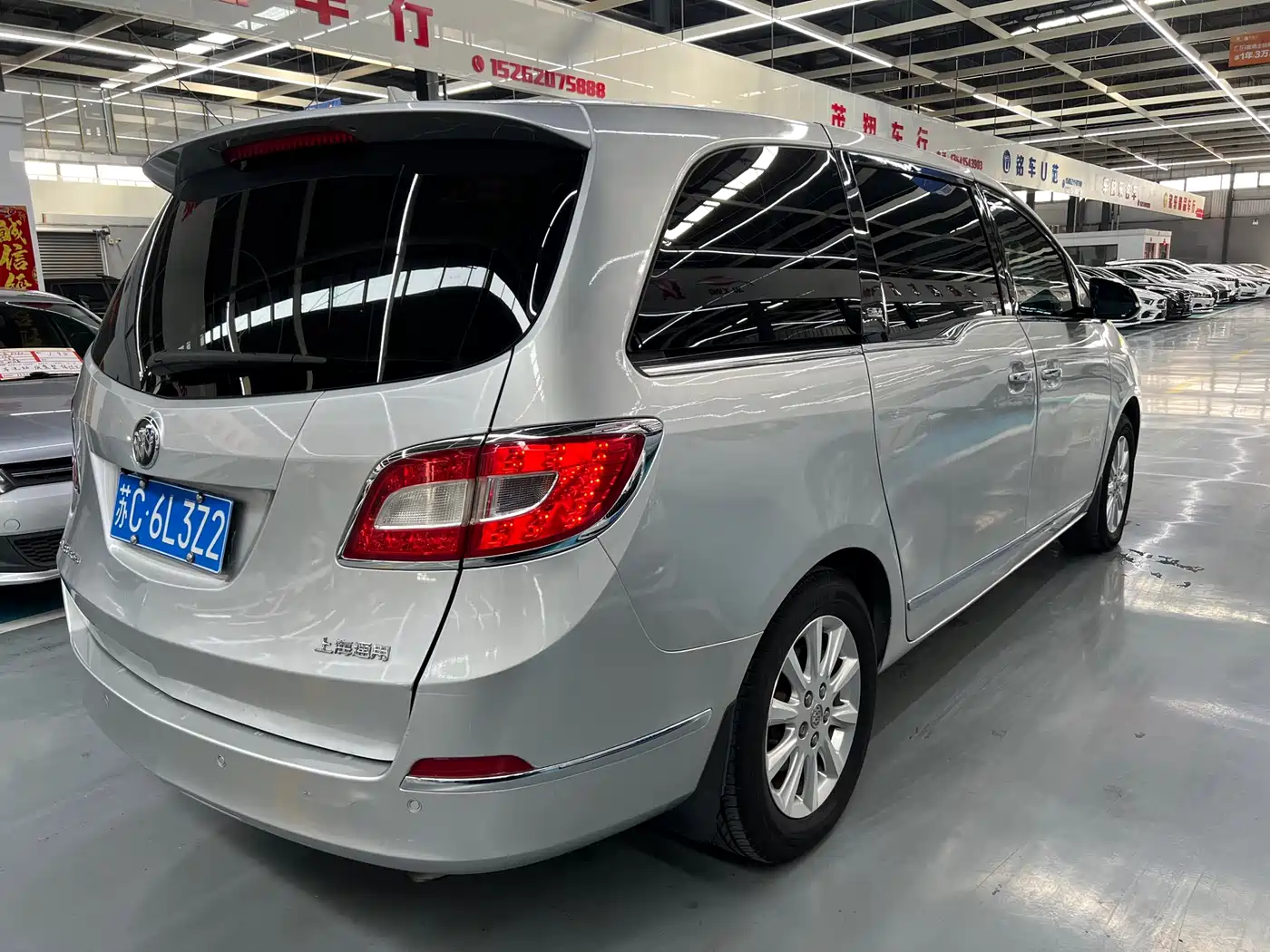 Buick GL8 2013 3.0L XT Luxury Business Flagship Edition фото 4
