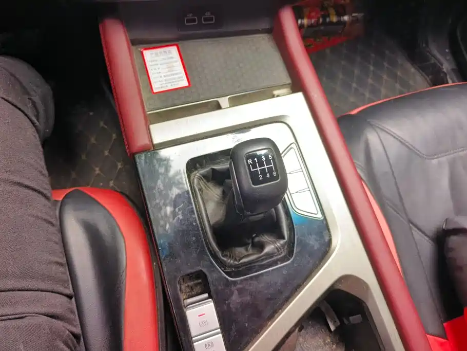 Jetour X70 2024 2024 1.5T Manual Glory Edition 7-seater