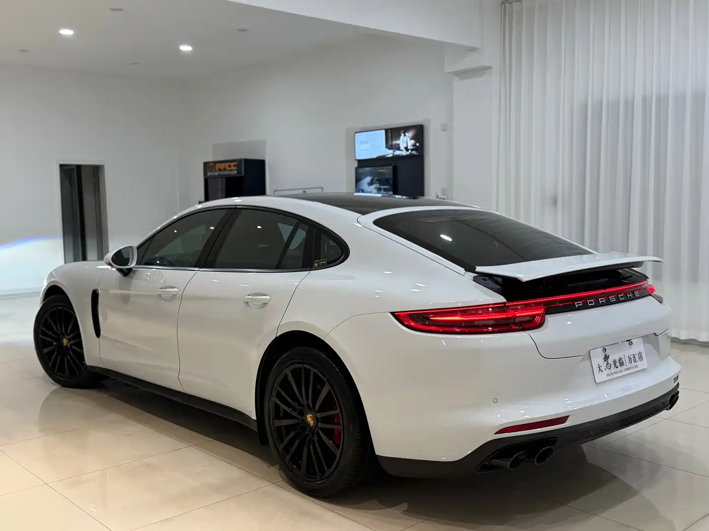 Porsche Panamera 2019 Panamera 2.9T фото 4