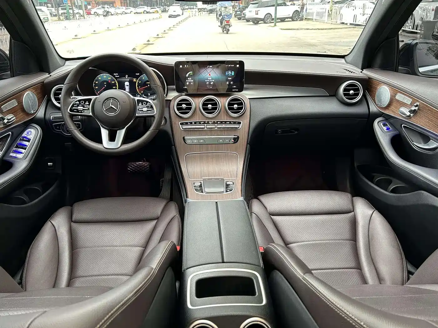 Mercedes-Benz GLC 2021 GLC 300 L 4MATIC Sporty фото 10