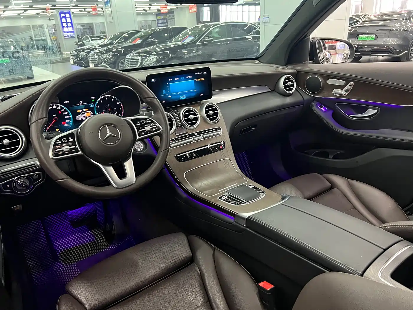 Mercedes-Benz GLC 2022 Facelift II GLC 260 L 4MATIC Luxury фото 16