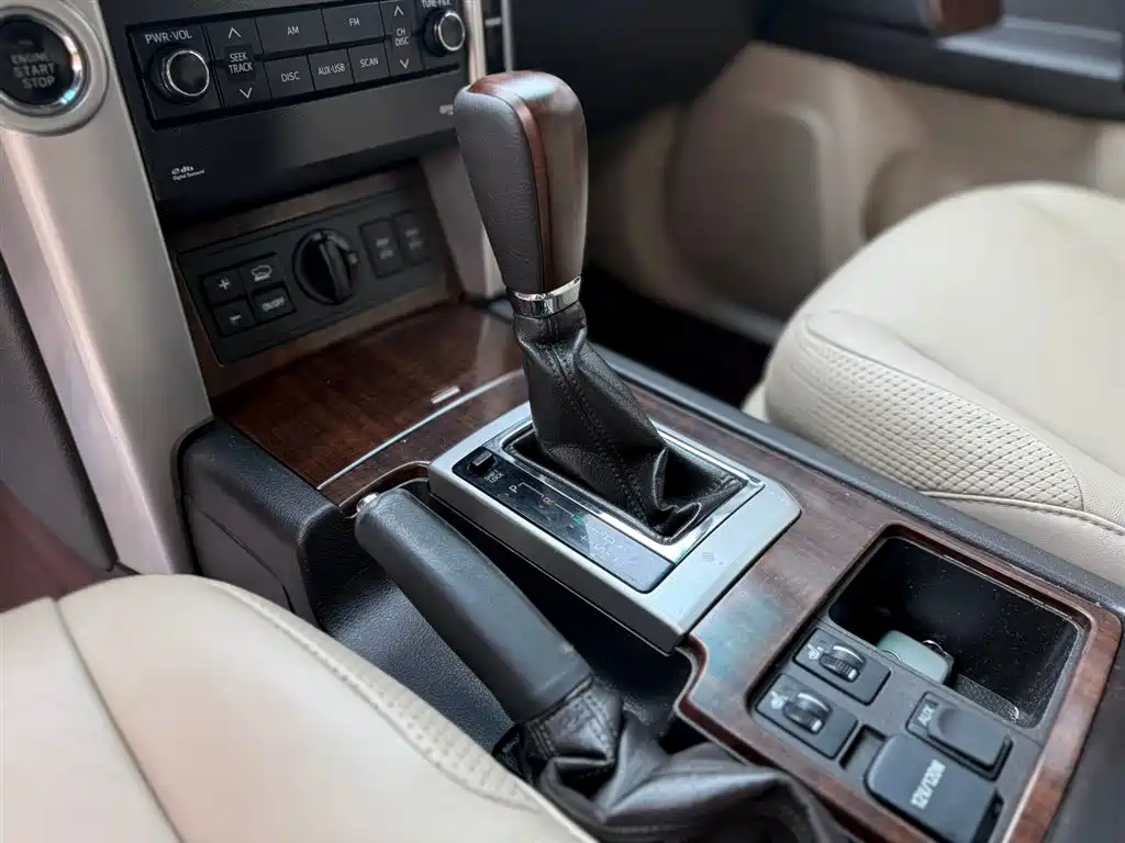 Toyota Prado 2010 4.0L Automatic VX NAVI фото 14