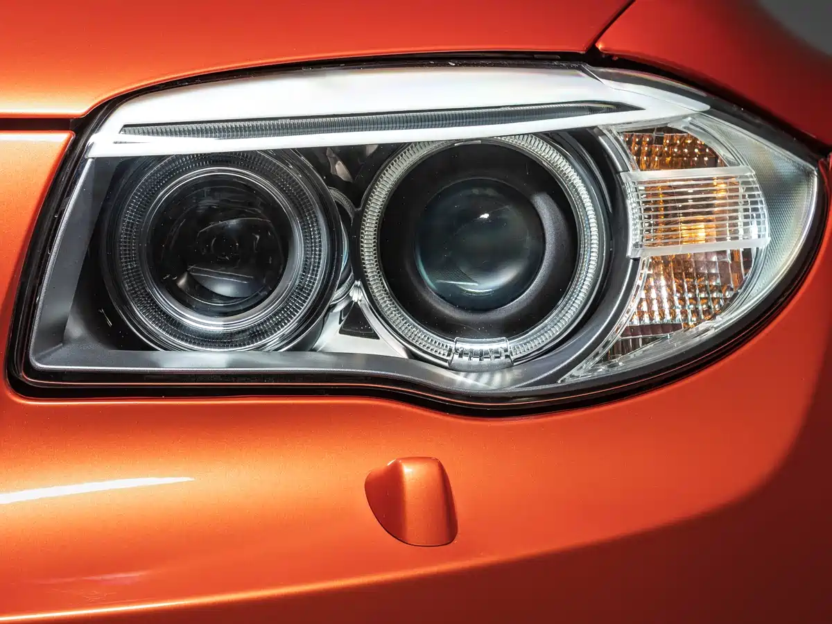 BMW 1 Series M 2011 1M Coupe фото 8