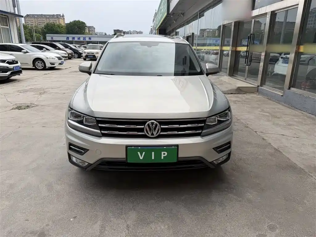 Volkswagen Tiguan L 2019 330TSI Automatic 2WD Panorama Comfort Edition China VI фото 4