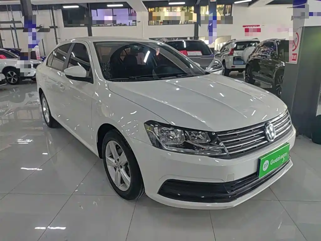 Volkswagen Lavida 2017 1.6L Automatic Trend Edition фото 4