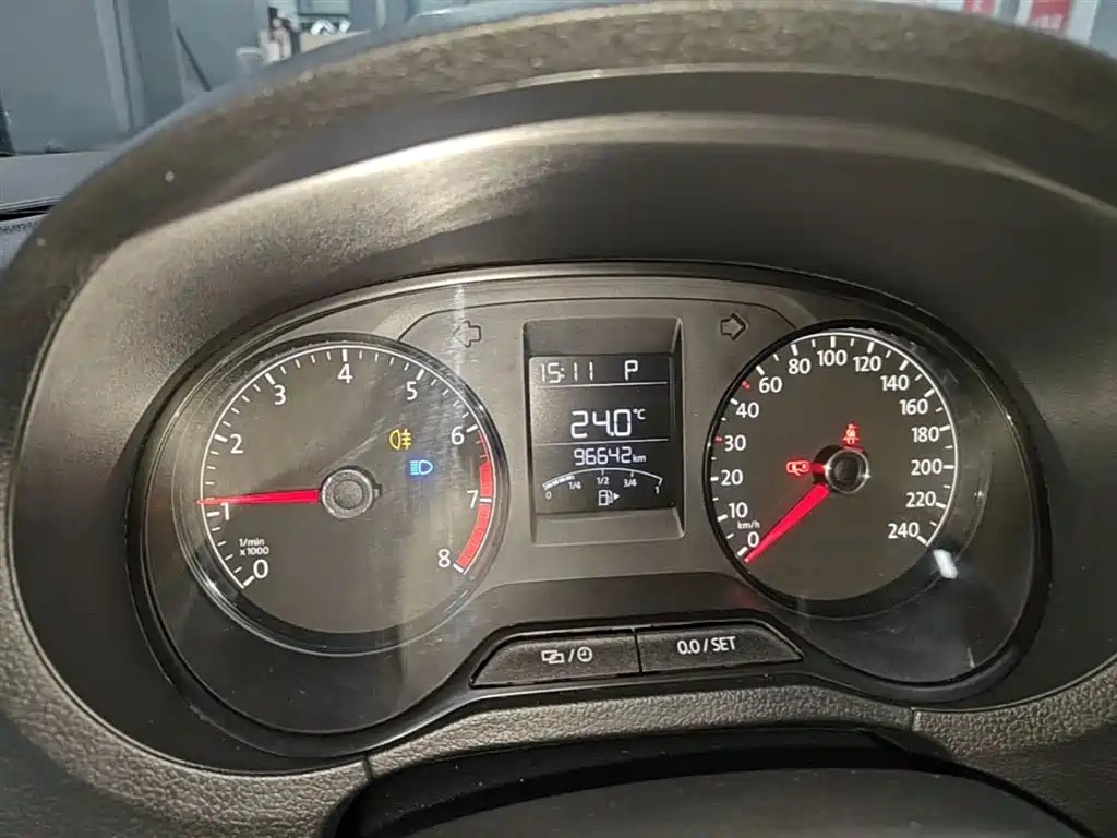 Volkswagen Polo 2018 1.5L Auto Safe Drive фото 12