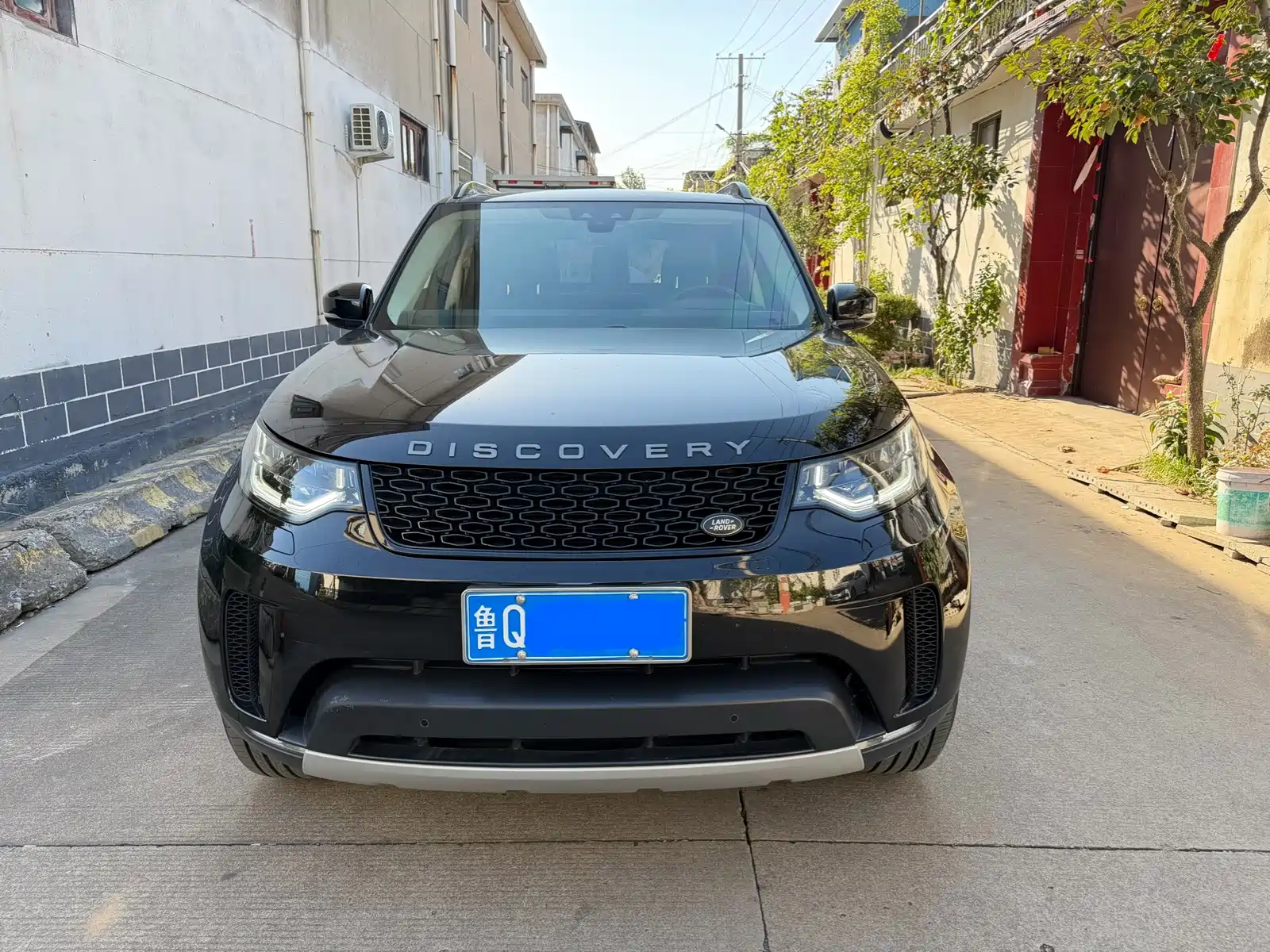 Photo 2 - Land Rover Discovery