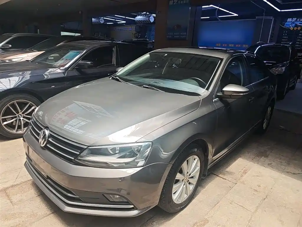 Volkswagen Sagitar 2016 230TSI 25th Anniversary Edition