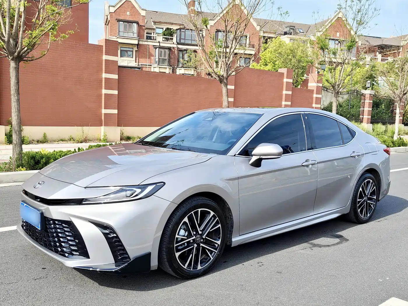 Toyota Camry 2026 Hybrid 2.0HSE Sport Lite Edition