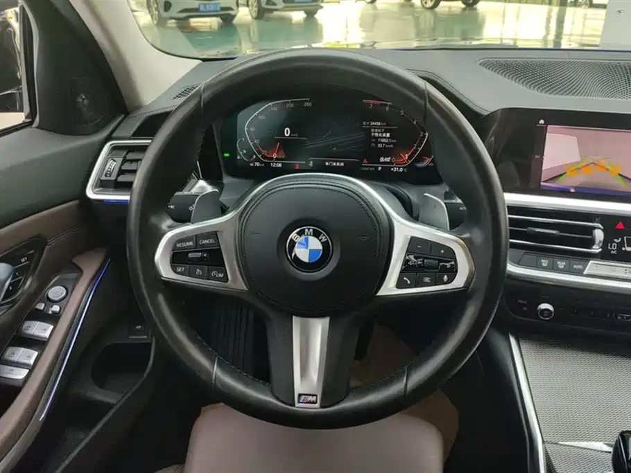 BMW 3 Series 2022 325Li M Sport Shadow Edition фото 15