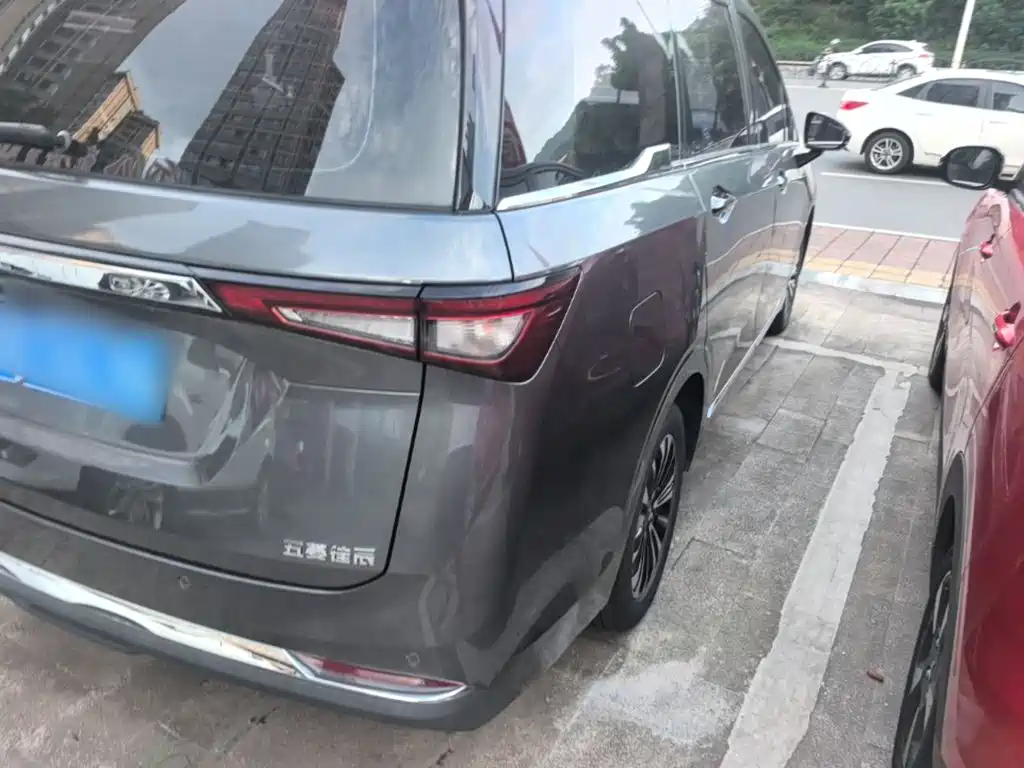 Wuling Motors Wuling Jiachen 2024 2022 1.5T CVT Exclusive Flagship Model