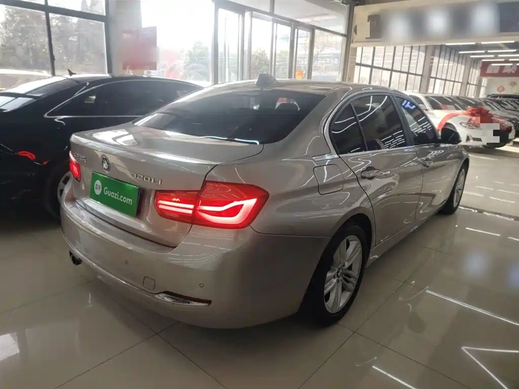 BMW 3 Series 2017 320Li Fashion фото 22