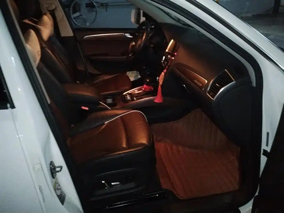 Audi Q5 2016 40 TFSI Comfort Model фото 8
