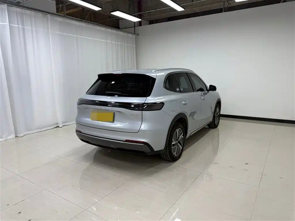 Geely Galaxy Galaxy Starship 7 EM-i 2025 Model 120km Explorer+ Edition фото 6