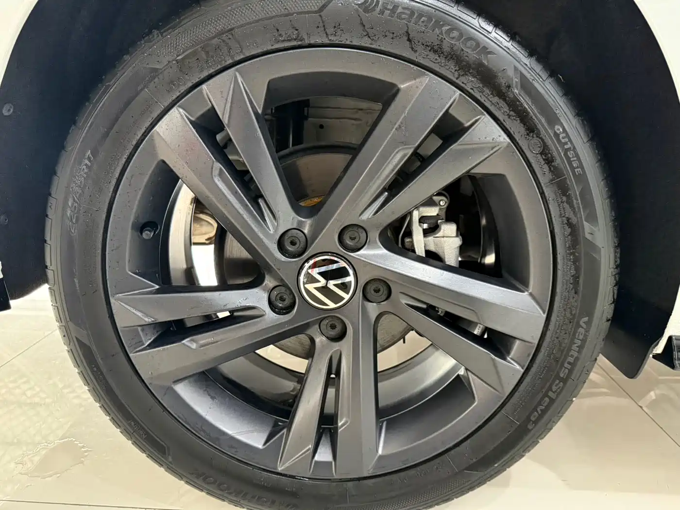 Volkswagen Golf 2023 Model 280TSI DSG R-Line фото 20