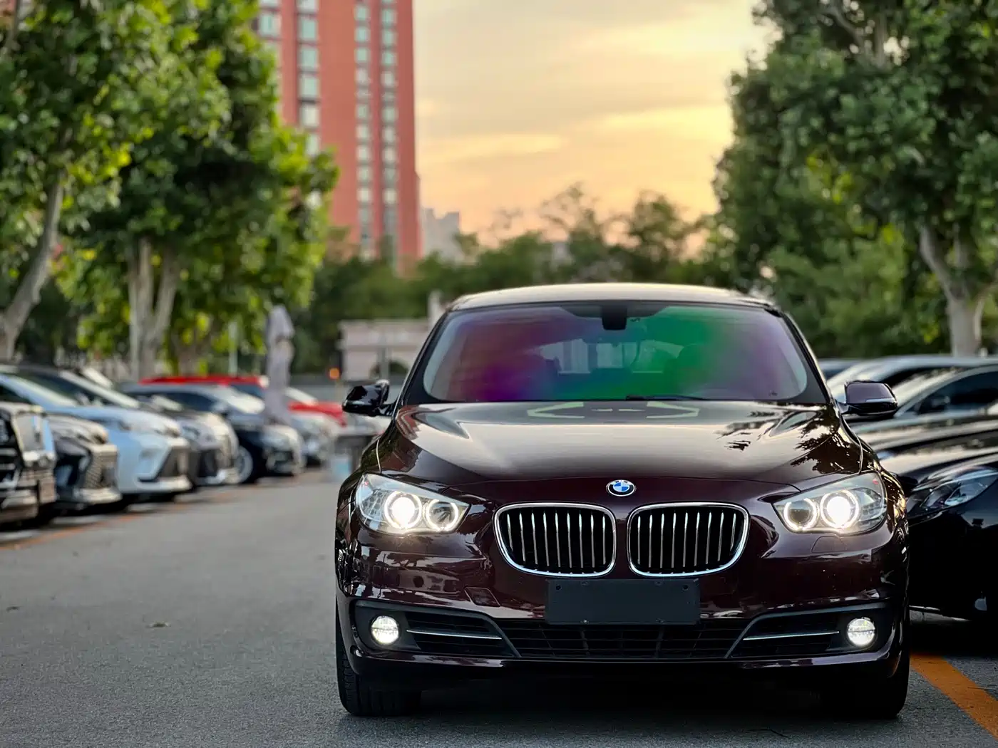 BMW 5 Series GT 2016 2015 528i Leading