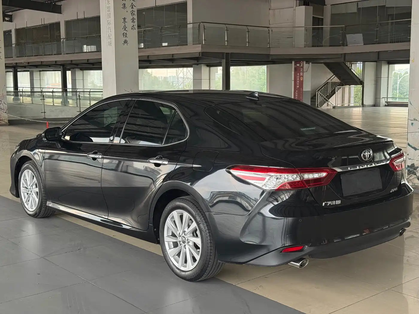 Toyota Camry 2021 2.0G Luxury Edition фото 4